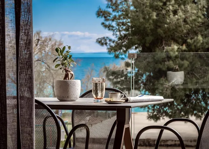 Point Ephemere Beachfront Apartments